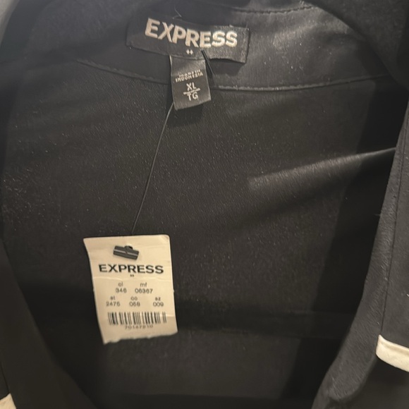 Express button down dress with belt - Picture 3 of 3